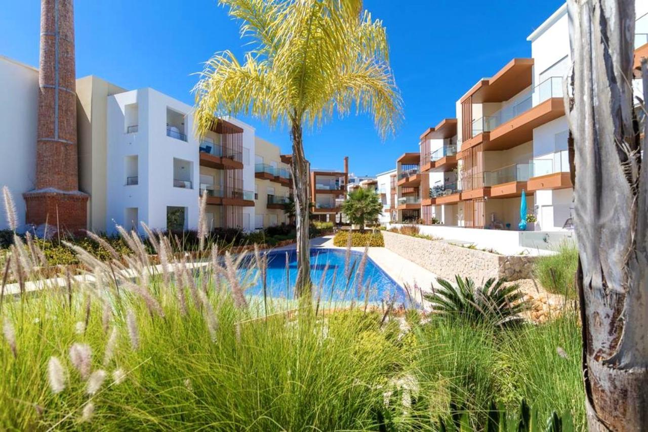 Apartment Contemporary In With Shared Pool Portimao